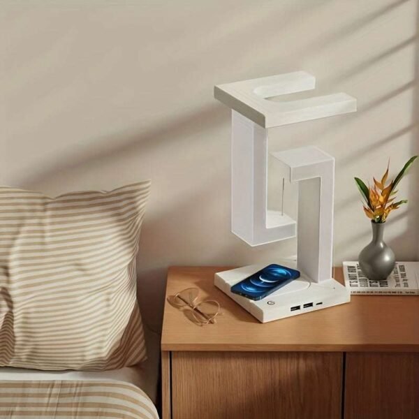 Smartphone Wireless Charging LED Desk Lamp - 10W Floating Light With Touch Switch, USB Type-C Interface, Home Romantic Decoration & Luxury Gift